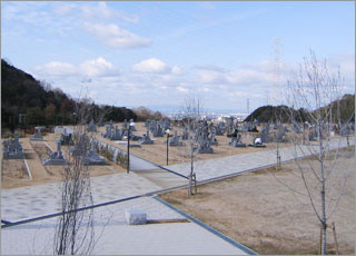 熊取町営墓地